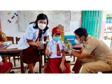 Dinkes Tapteng Bersama TNI-Polri Lakukan Vaksinasi ke Anak