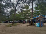 Liburan Nataru, Pantai Kalangan Mulai Dipadati Pengunjung