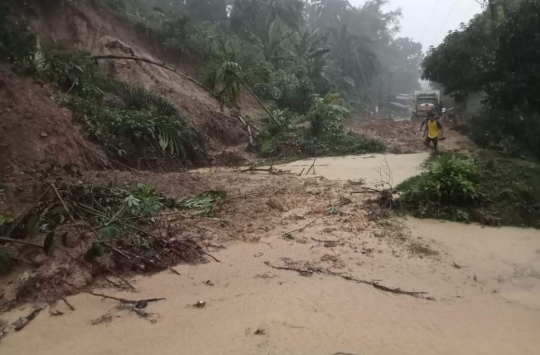 Banjir dan Longsor di Tapteng, Ibu dan 2 Anaknya Meninggal