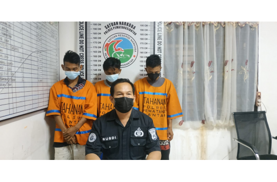 Bawa Sabu Pakai Mobil Angkot, 2 Warga Martoba Ditangkap