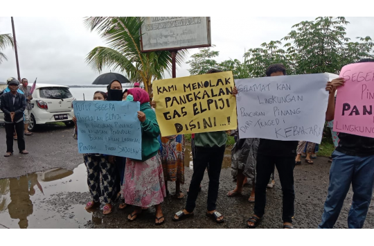 Demo Agen Penjual Gas Di Sibolga , Pekerja Bingung