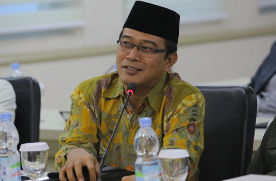 Anggota DPD RI, Pdt. Penrad Siagian